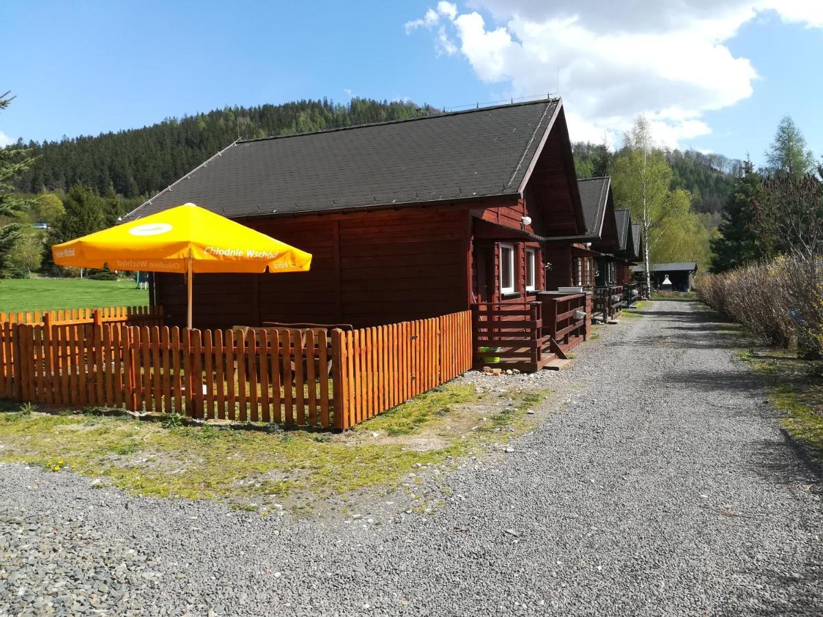 Stanica Pod Zadzierna Domki Caloroczne Lubawka Buitenkant foto