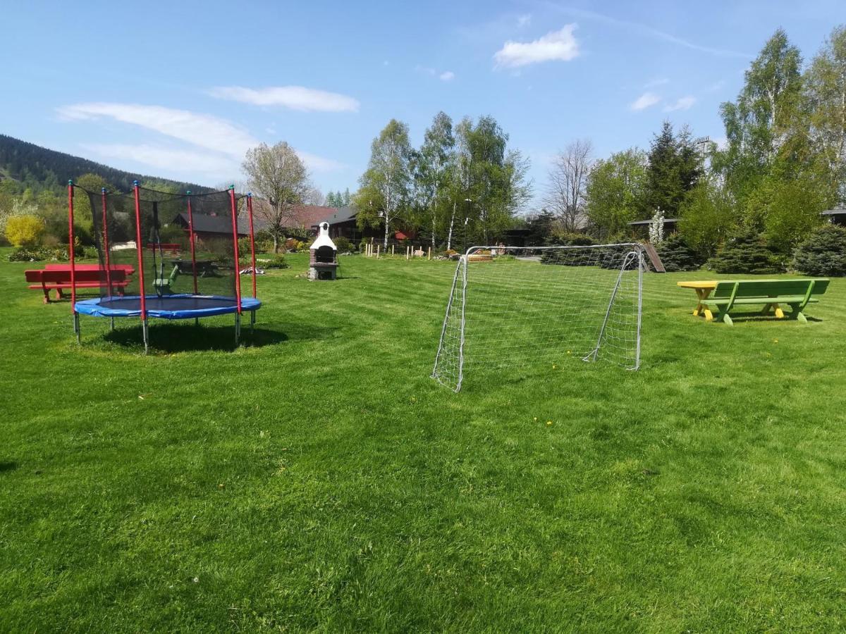 Stanica Pod Zadzierna Domki Caloroczne Lubawka Buitenkant foto
